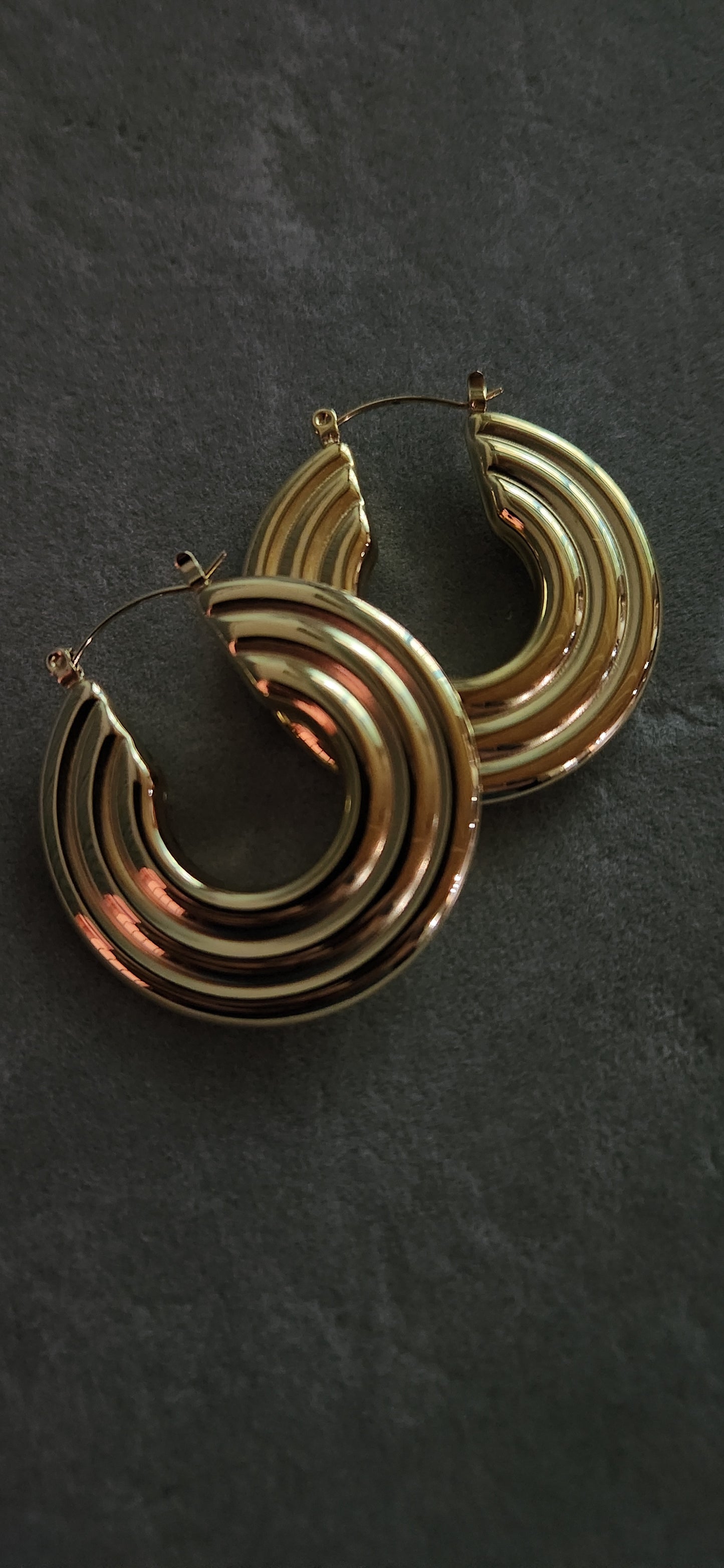 Bella Hoops