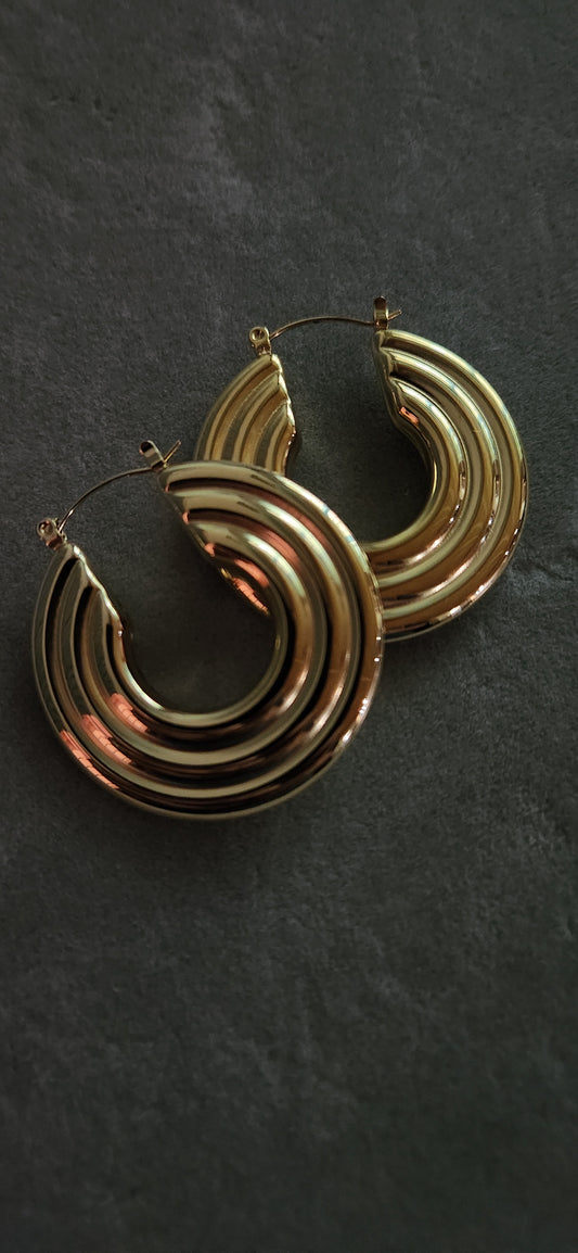 Bella Hoops